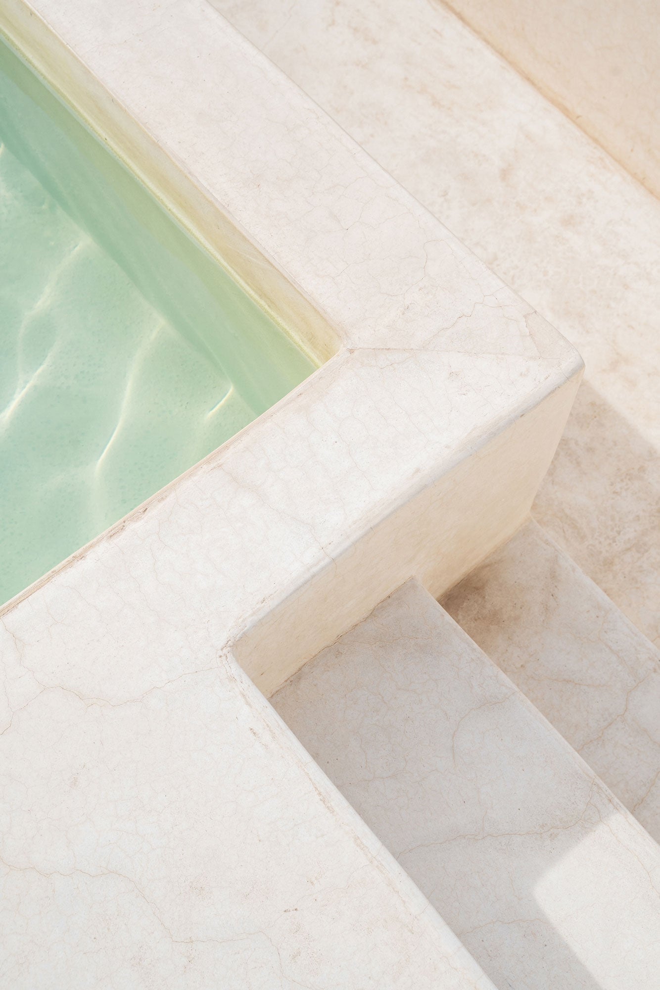 Refreshing Pool Step
