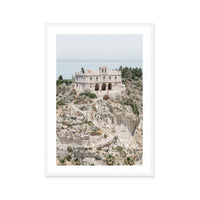 Tropea Cliffside Sanctuary