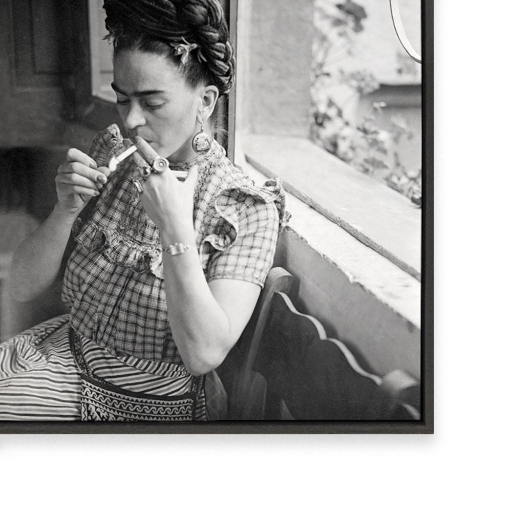 Frida Smoking